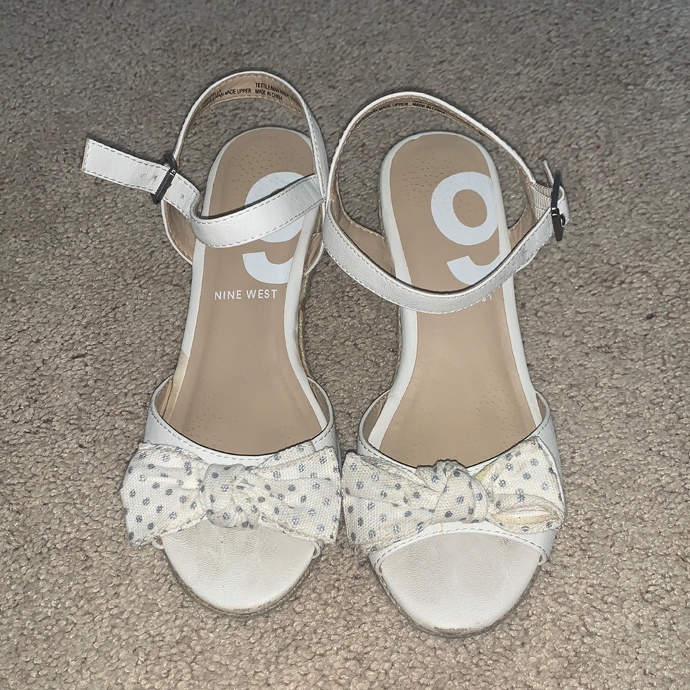 girls size 3 nine west wedges in great condition